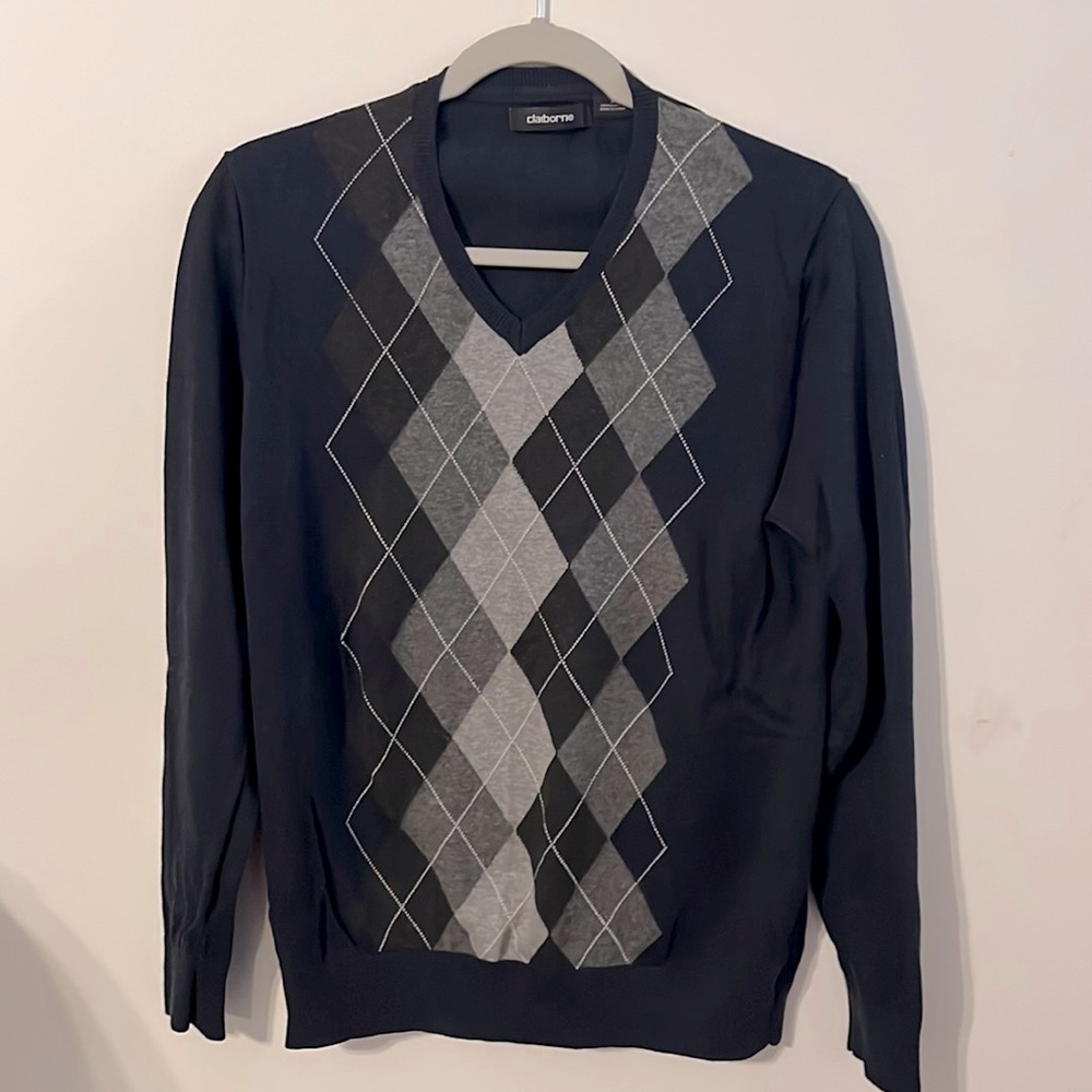 V-neck men’s sweaters